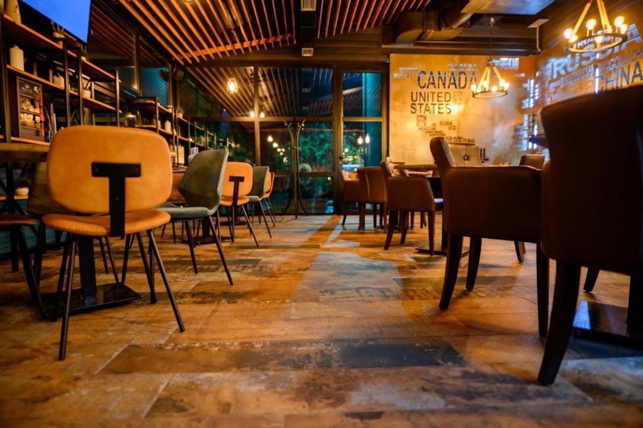 Hostel Royal Obrenovac  Екстериор снимка
