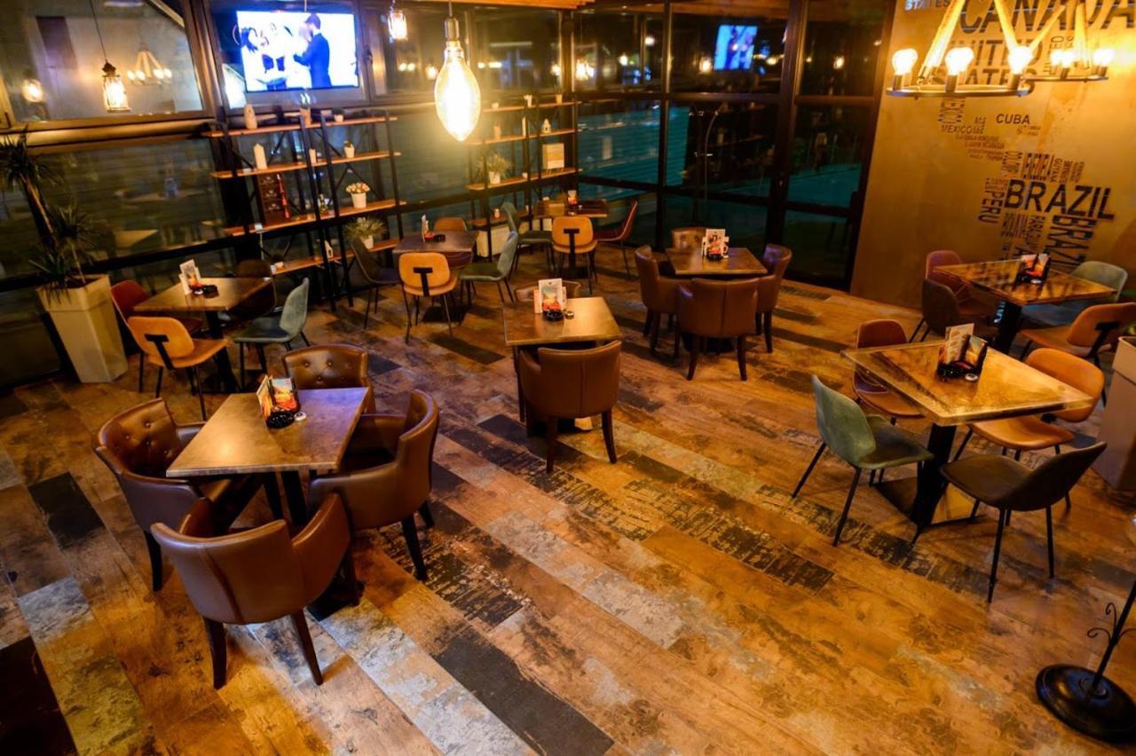 Hostel Royal Obrenovac  Екстериор снимка
